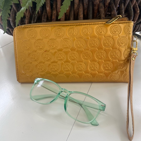 NWOT Michael Kors wallet wristlet long gold shiny All Over Logo - Picture 2 of 15